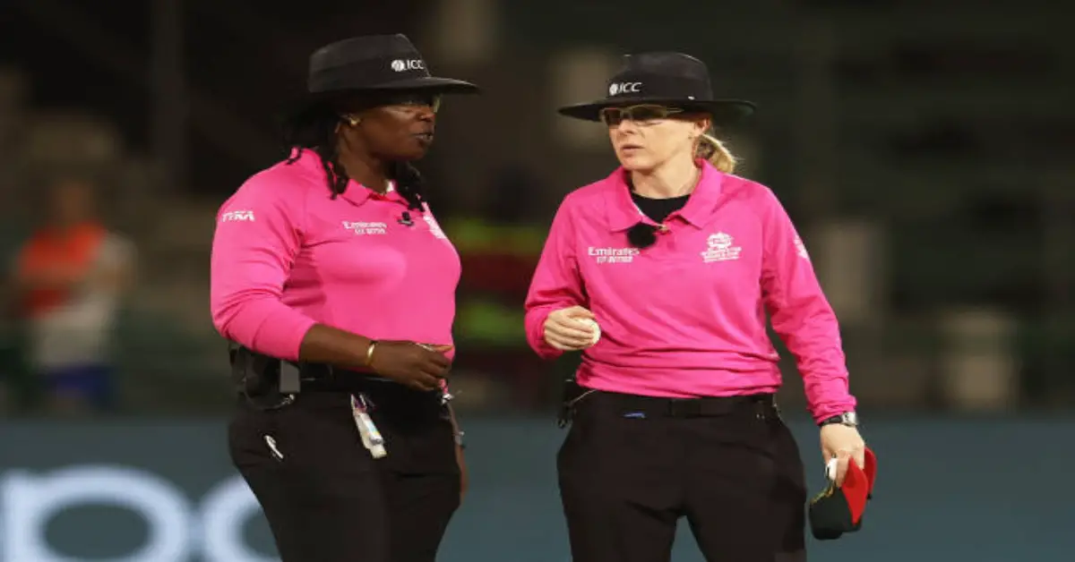 Female umpires to stand in Shield for the first time